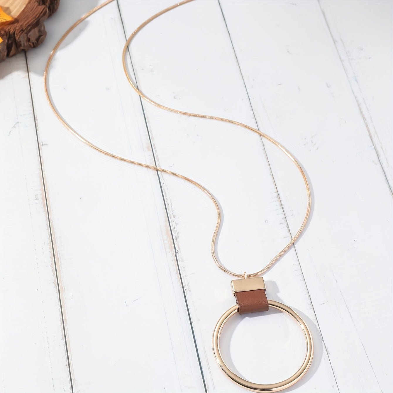 Elegant Chic Leather Pendant Necklace Versatile Accessory - Bjeul