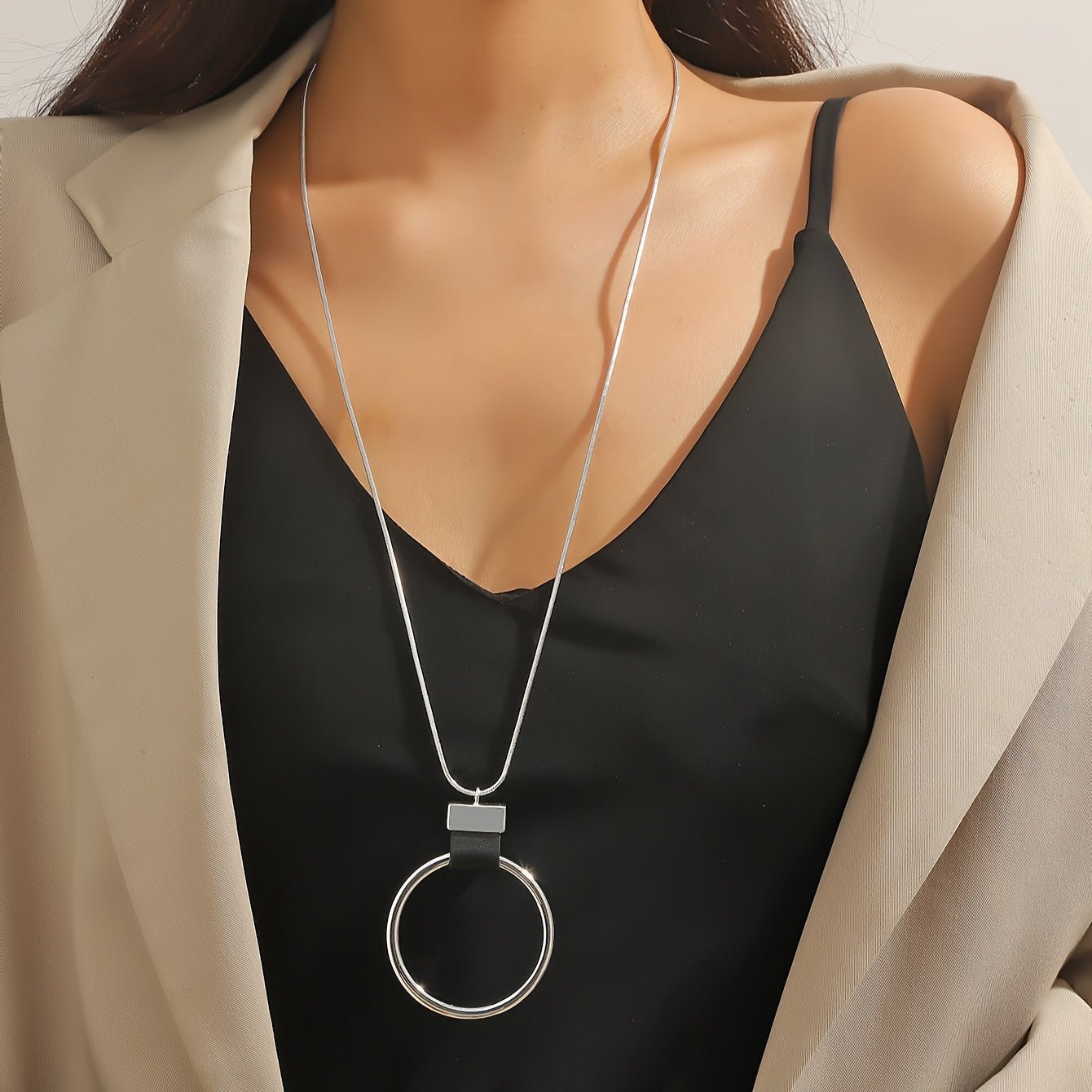 Elegant Chic Leather Pendant Necklace Versatile Accessory - Bjeul