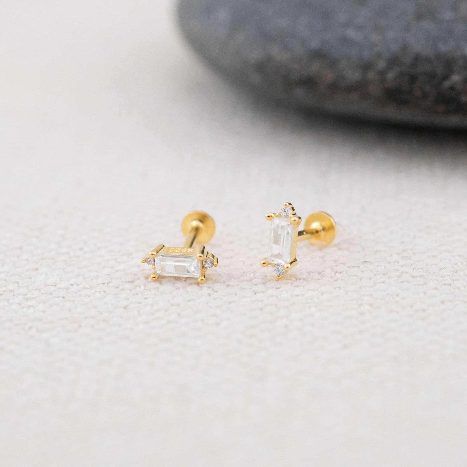 Simple Mini CZ Waterdrop Baguette Flower 925 Sterling Screw Flat Ear Bone Earring (Single) - Bjeul